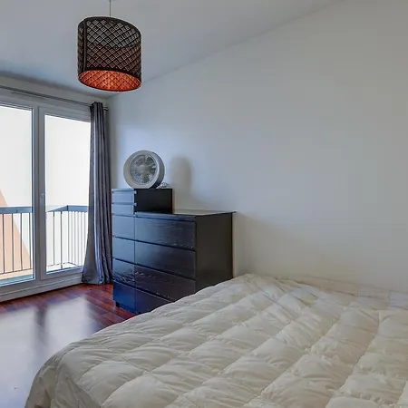 Apartment Le Peri, F3 A Ouen